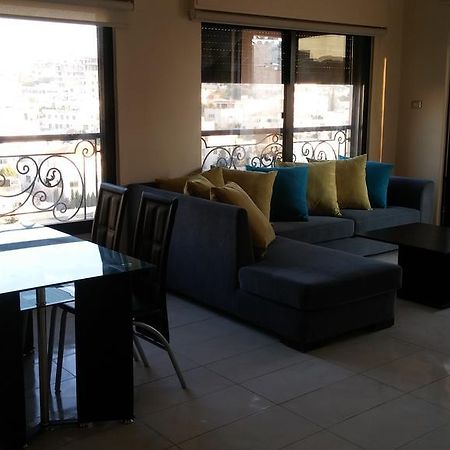 עמאן Cozy Dair Ghbar Apartment מראה חיצוני תמונה