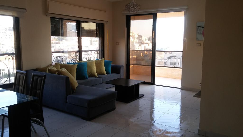 עמאן Cozy Dair Ghbar Apartment מראה חיצוני תמונה