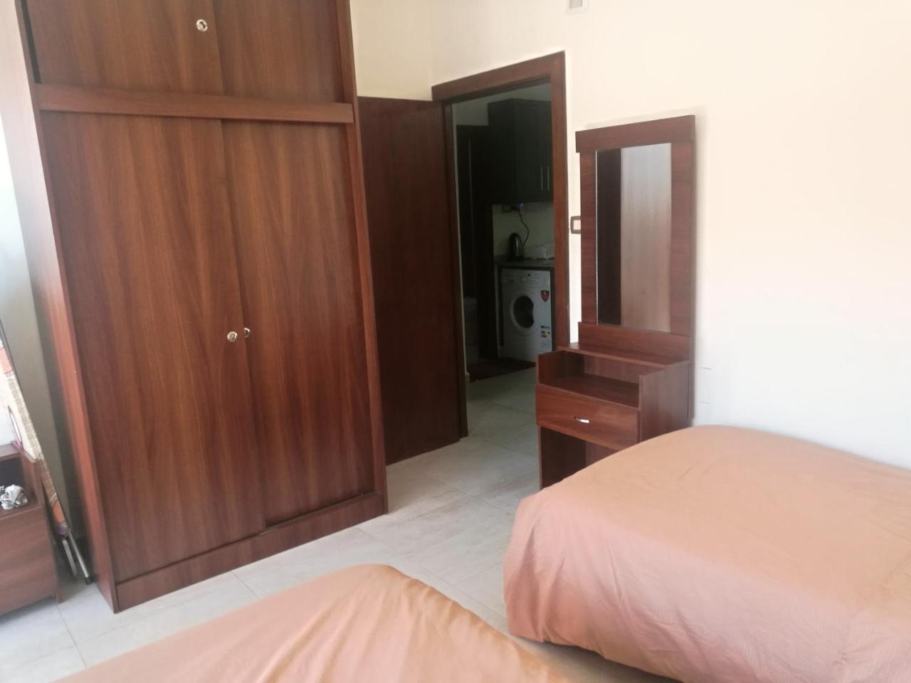 עמאן Cozy Dair Ghbar Apartment מראה חיצוני תמונה