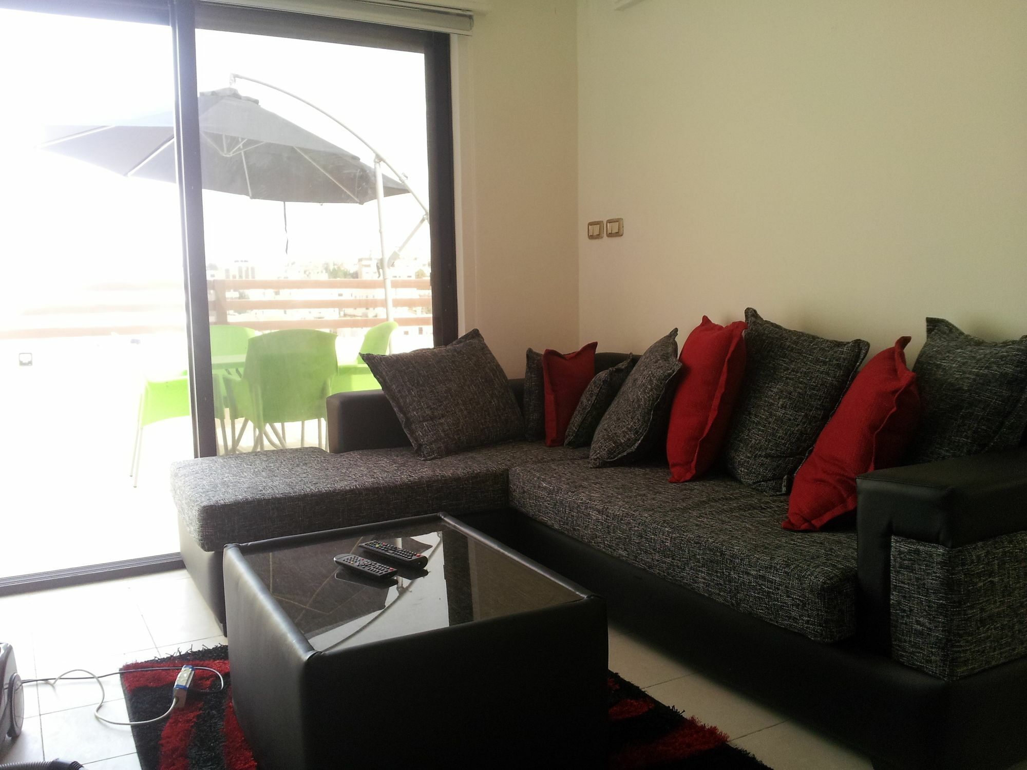 עמאן Cozy Dair Ghbar Apartment מראה חיצוני תמונה